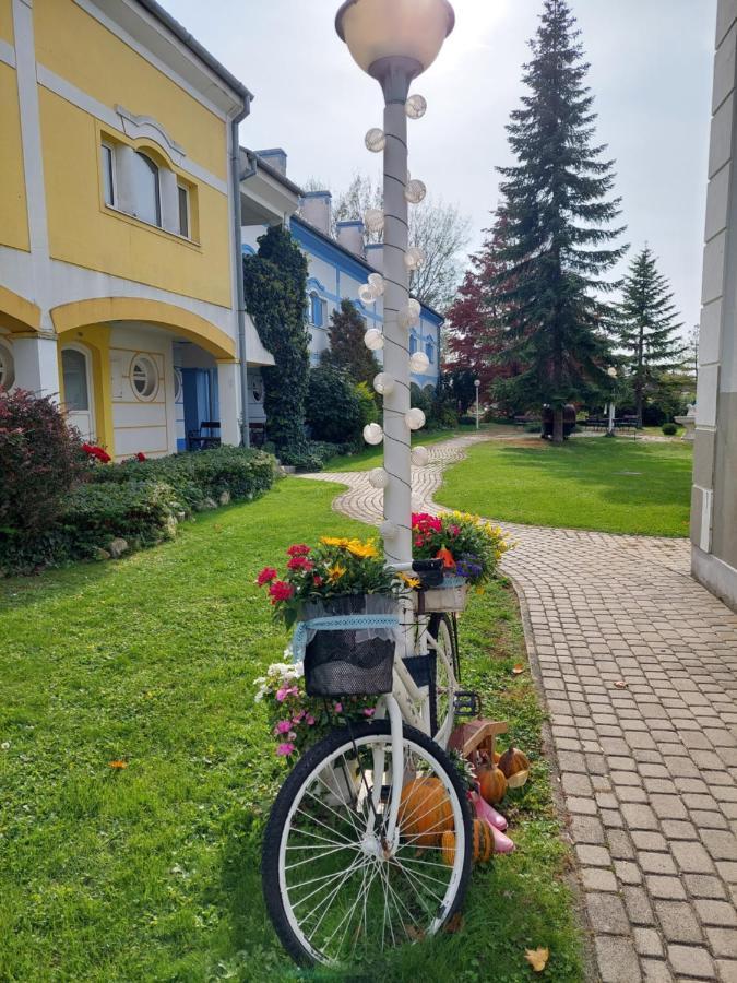 City Corner Thermal Mosonmagyaróvár 外观 照片